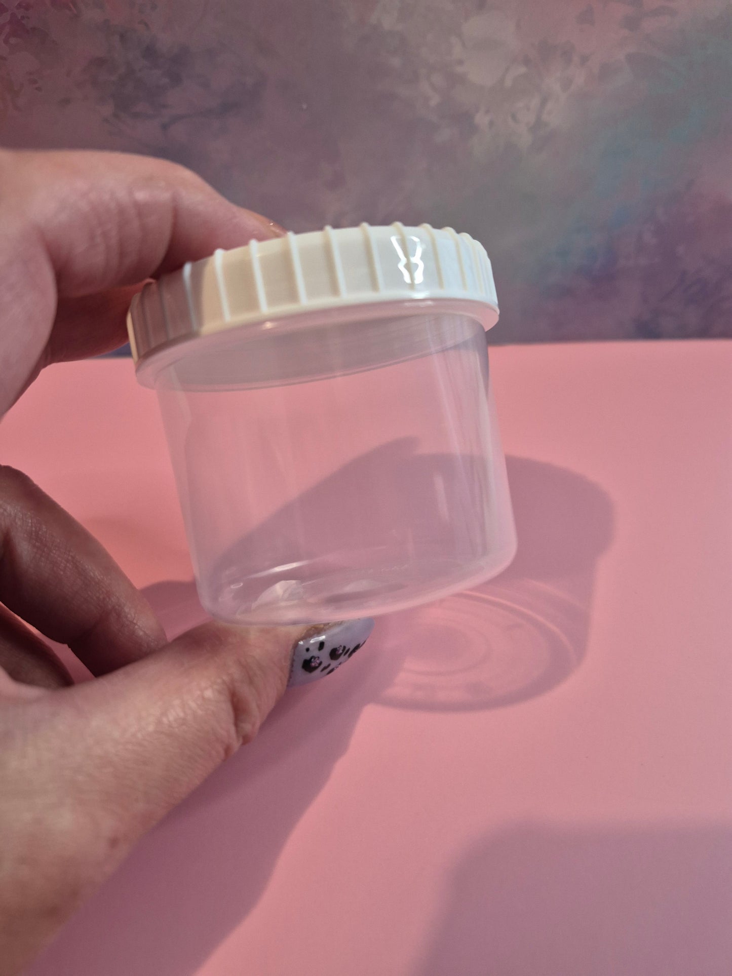 Leere Dosen mit Schraubdeckel in 2 Grössen